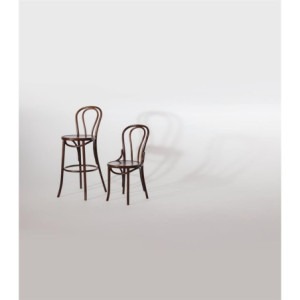 Bentwood Bistro Chairs Walnut Finish. Charm and Comfort for Your Restaurant.