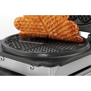 Professional waffle maker Bartscher 1HW211 in stainless steel - Perfect cooking of heart-shaped waffles