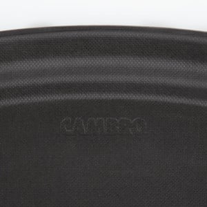 Oválny podnos z nešmykľavého sklolaminátu Camtread čiernej farby - Cambro - Fourniresto