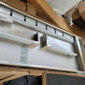 Nástenná polica z nehrdzavejúcej ocele - L 1500 x P 300 mm - Dynasteel