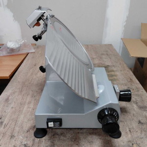 Profesionálny poloautomatický krájač šunky 300 mm - DYNASTEEL