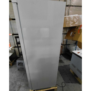 Ventilovaná chladnička 600 L - Vnútro ABS - Dynasteel