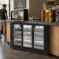 Zadný bar chladený 320 L 3 posuvné sklenené dvere