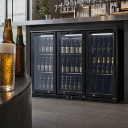 Zadný bar chladený 328 L 3 sklenené dvere čierne