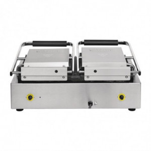 Dvojitý kontaktný gril s hladkou ľavou stranou a vrúbkovanou pravou stranou - Buffalo