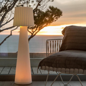 Bezdrôtová viacfarebná lampa - Lady 110 cm - Lumisky