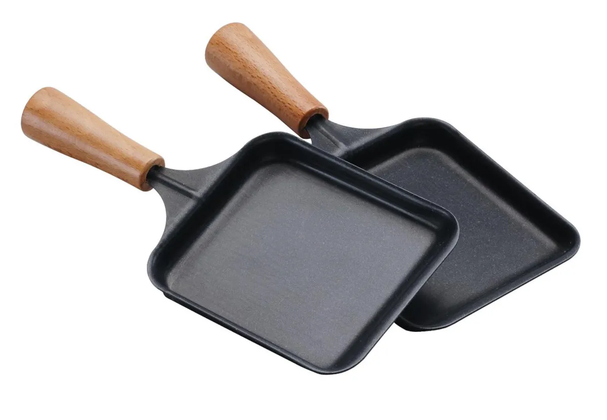 Obdĺžniková drevená panvica na raclette.